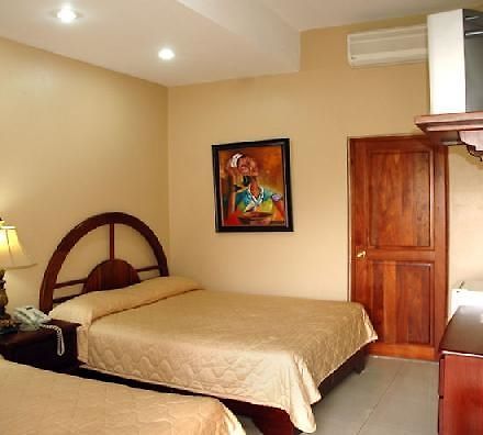 Aloha Sol Hotel And Casino Santiago De Los Caballeros Room photo