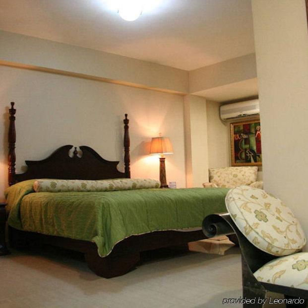 Aloha Sol Hotel And Casino Santiago De Los Caballeros Room photo